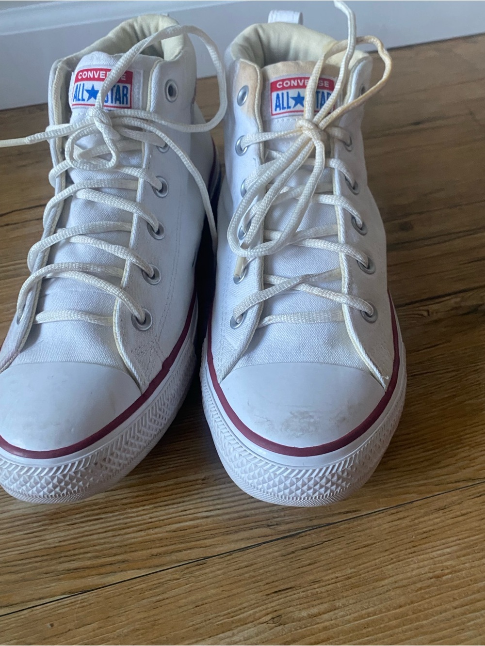 Converse Men’s High-Top Sneakers in White with Red Trim - Picture 5 of 8